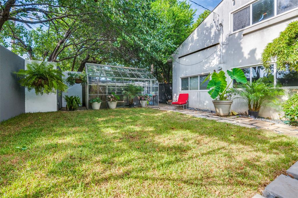 10406 Crestover Drive