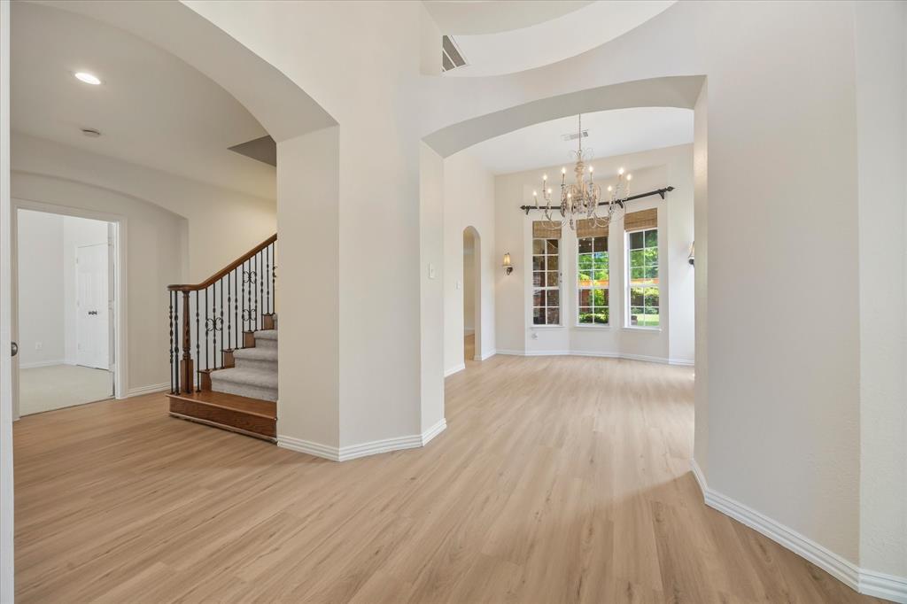 946 Briar Oaks Drive