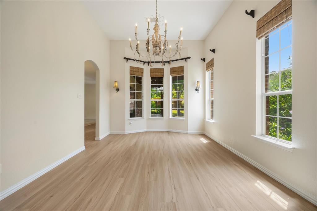 946 Briar Oaks Drive