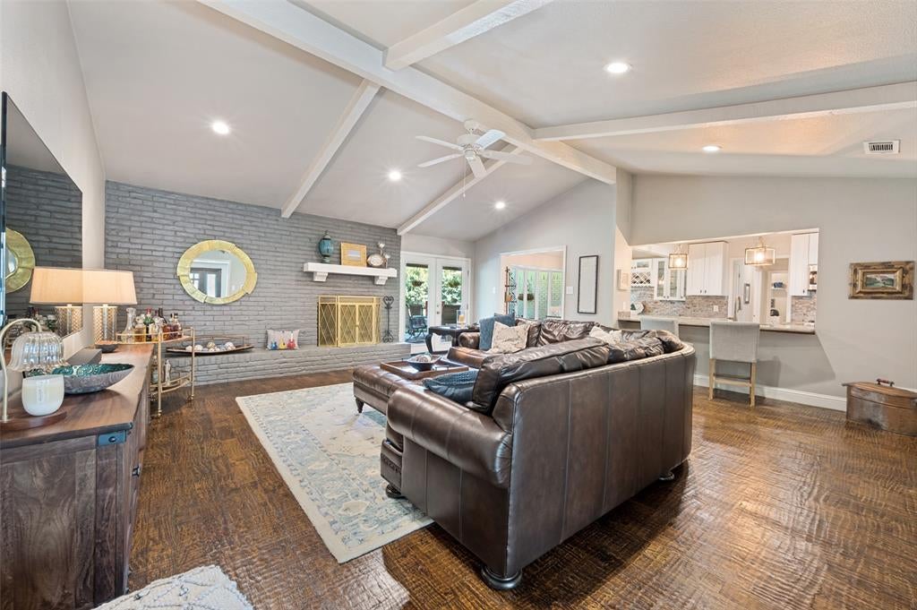3959 Goodfellow Drive