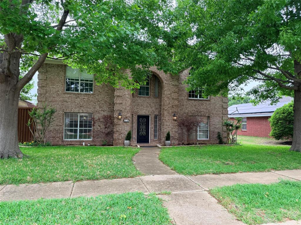 828 Rockefeller Lane