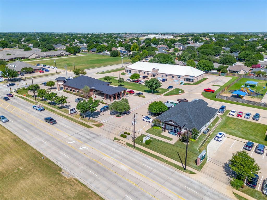 671 NE Alsbury Boulevard