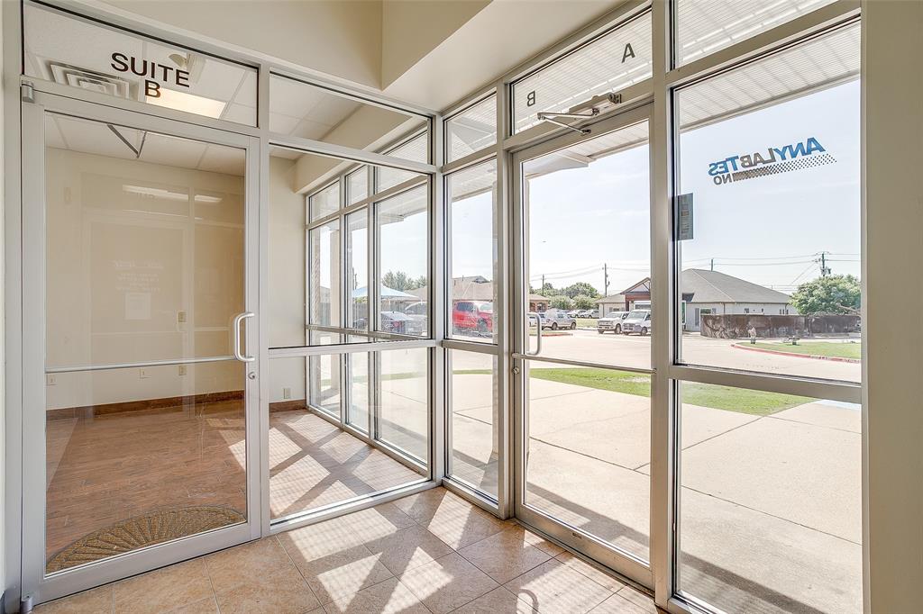 ALSBURY VILLAGE BLOCK - Commercial Lease