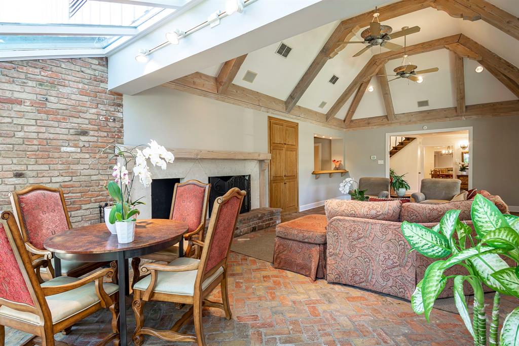 Janmar Circle 06 - Residential