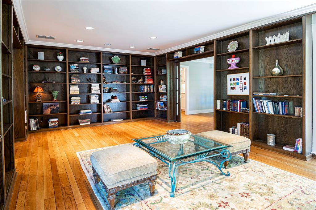 Janmar Circle 06 - Residential