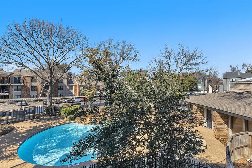 8109 Skillman Street 2007