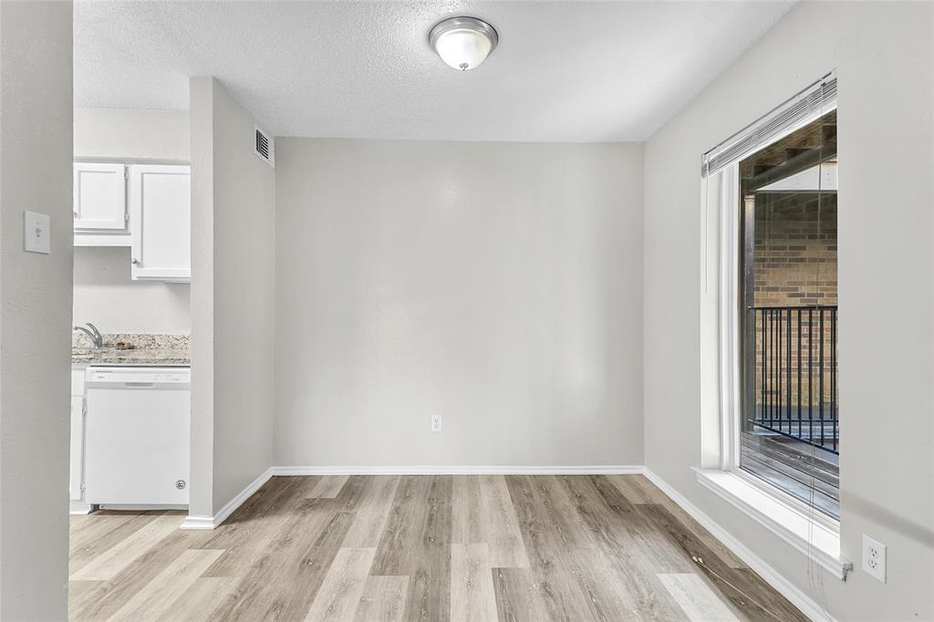 Oakhollow Condo - Residential