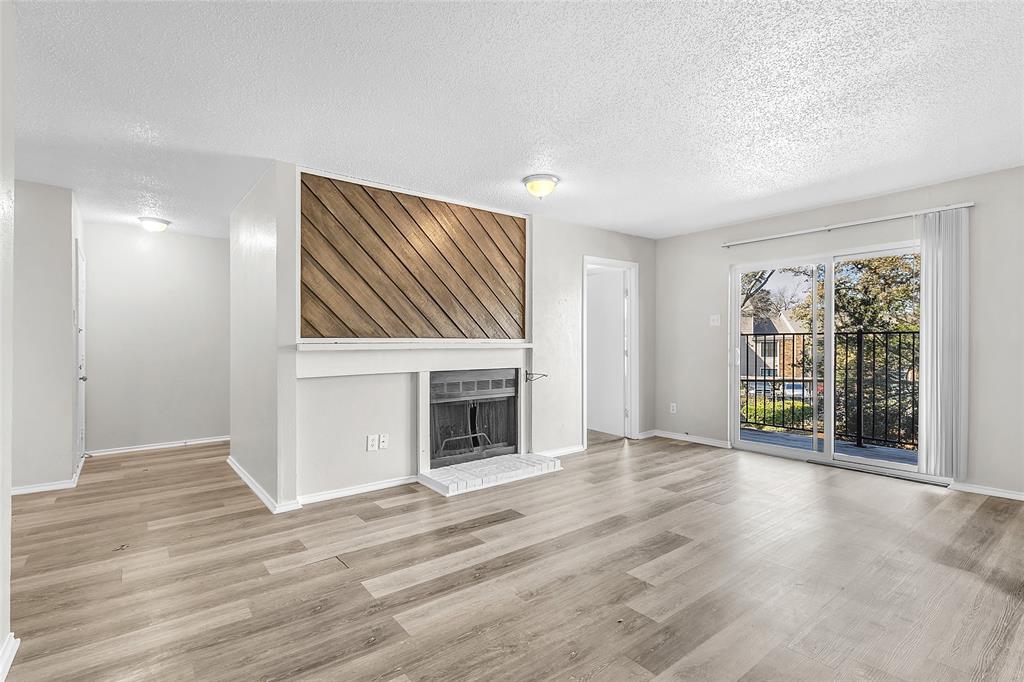 Oakhollow Condo - Residential