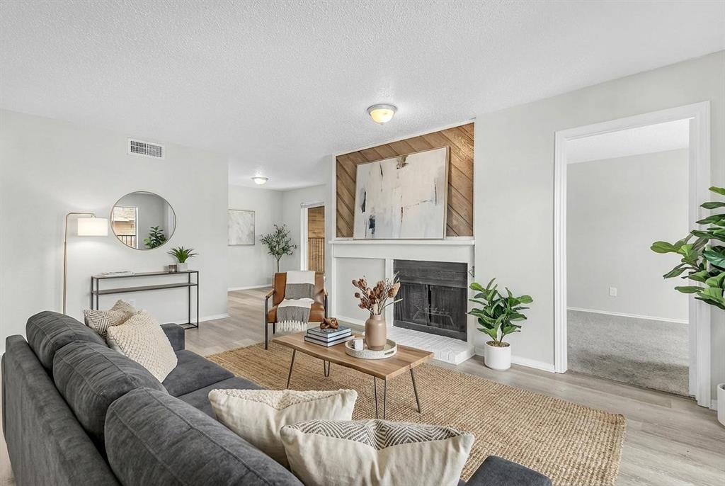 Oakhollow Condo - Residential