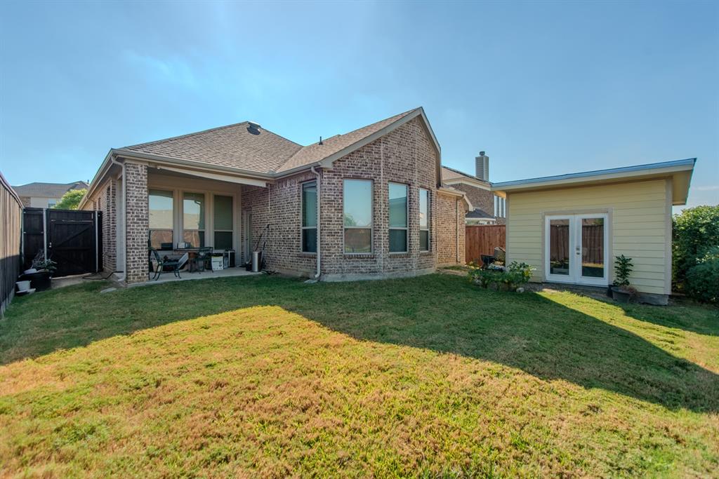 4005 Hawthorne Drive