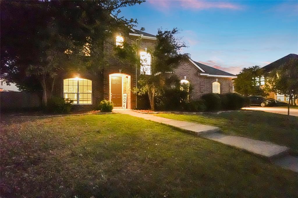216 Crepe Myrtle Lane