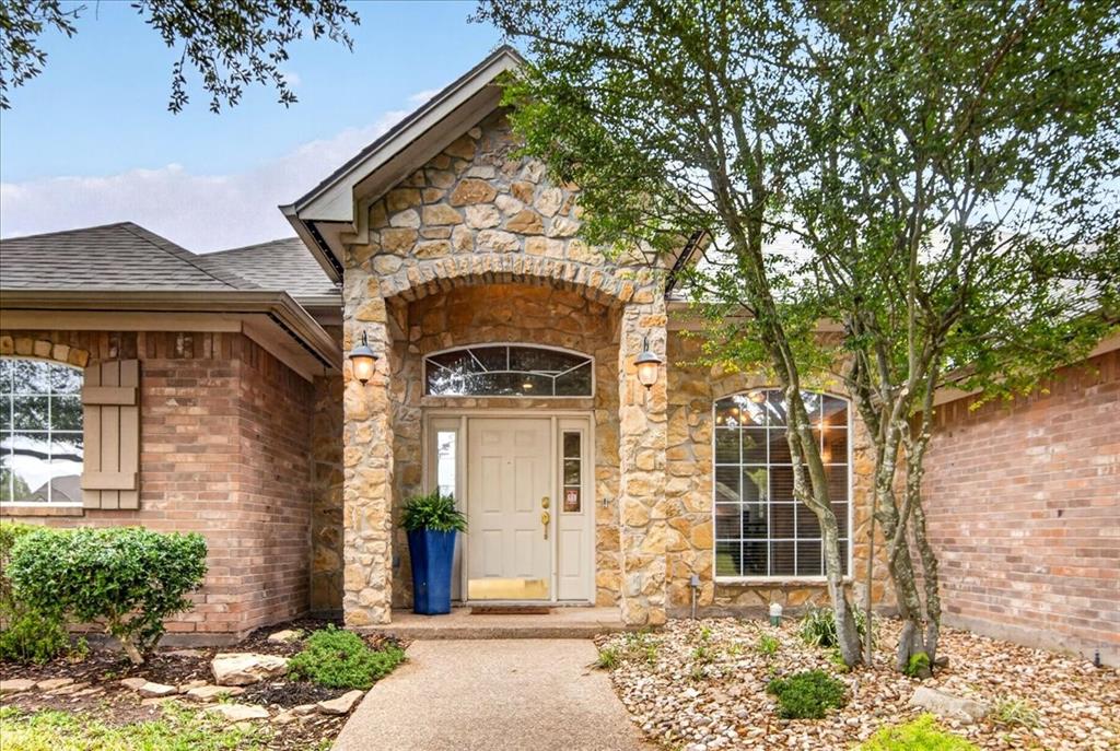 110 Lariat Trail
