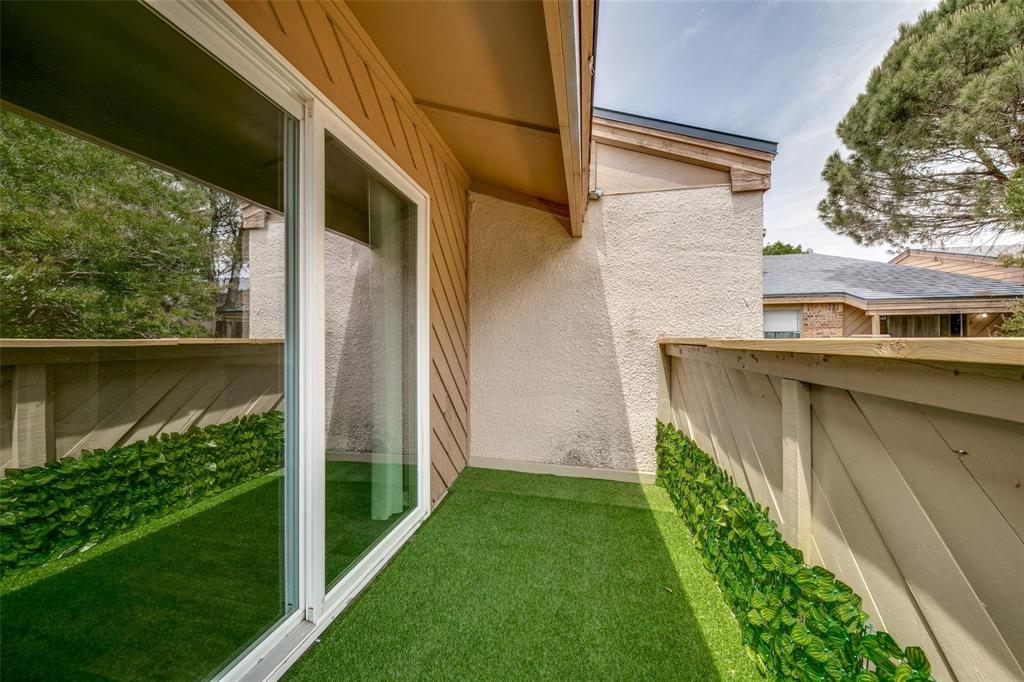 8110 skillman Street