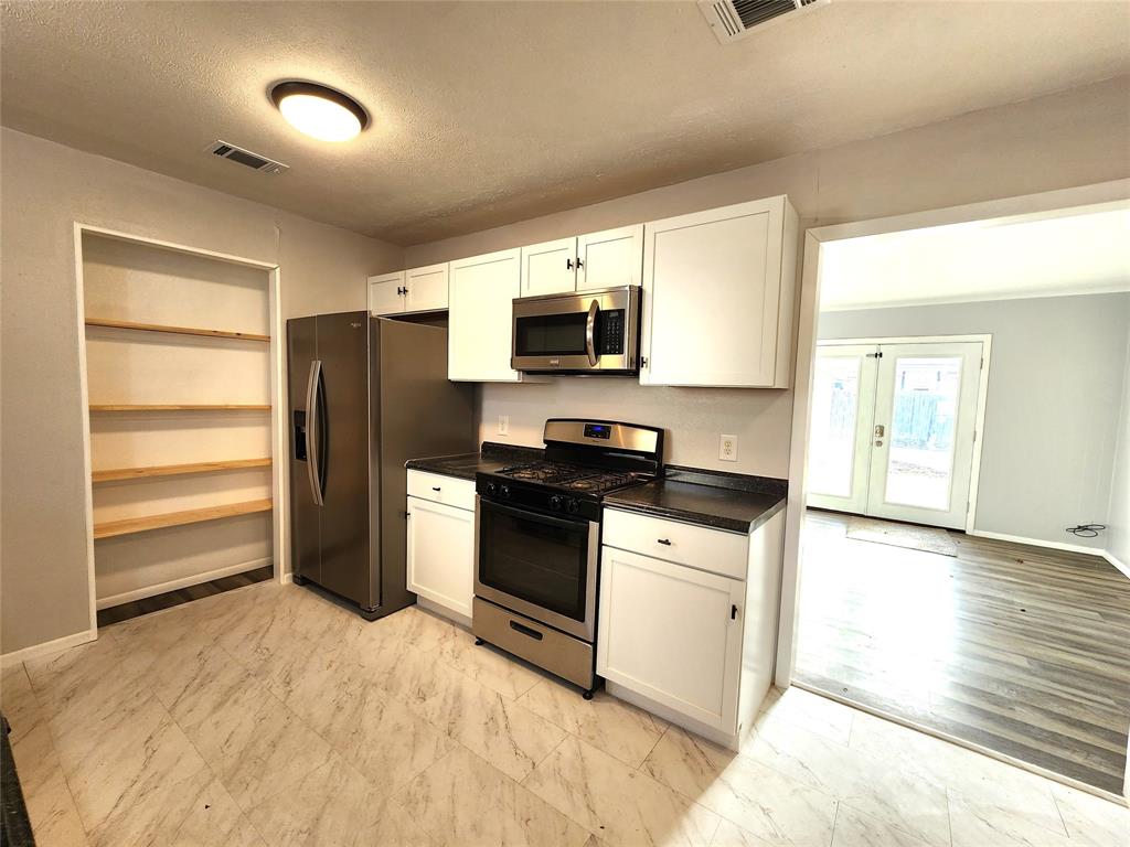 Meadowbrook - Residential Lease