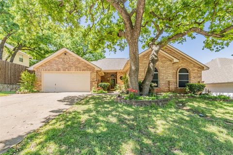 702 Jonathan Drive Euless TX 76040