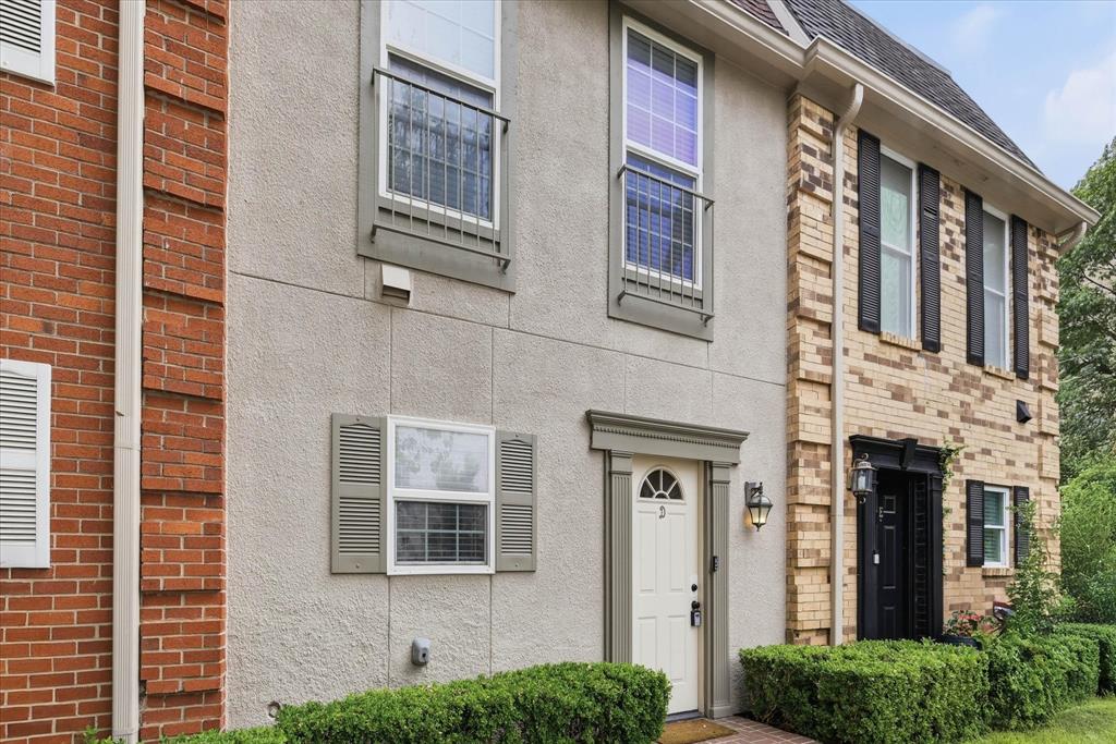 2727 Shelby Avenue D