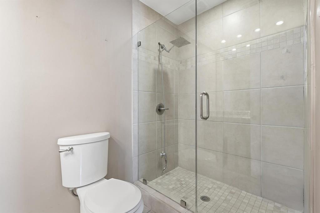 2727 Shelby Condominium - Residential