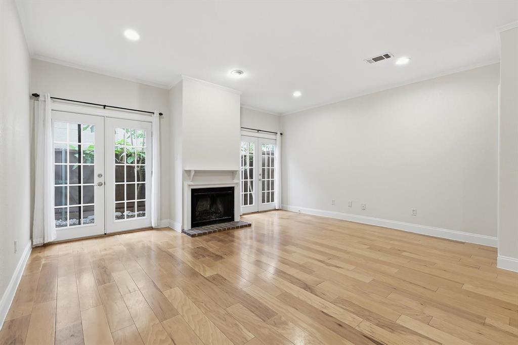 2727 Shelby Condominium - Residential