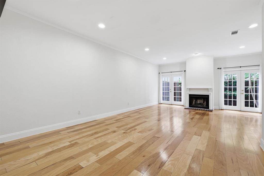 2727 Shelby Condominium - Residential