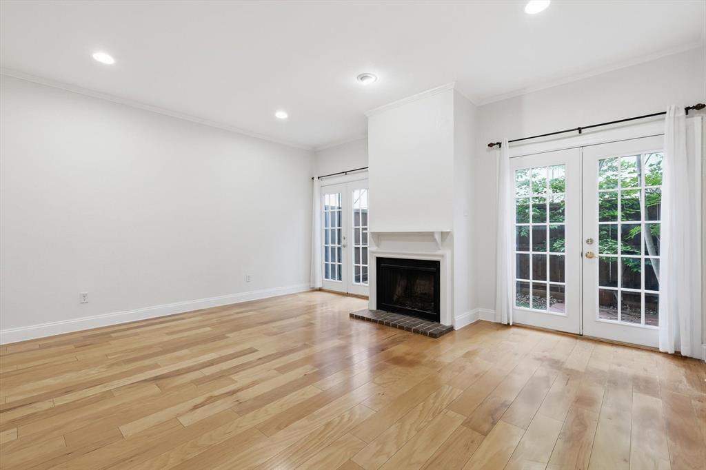 2727 Shelby Condominium - Residential