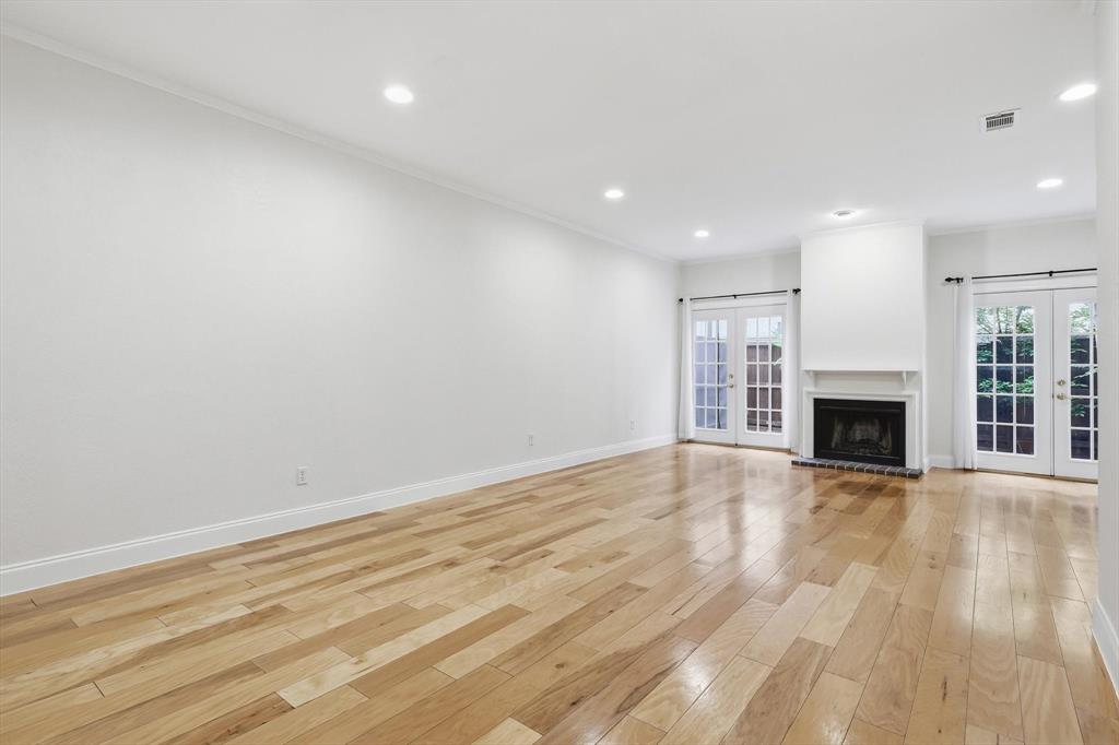 2727 Shelby Condominium - Residential