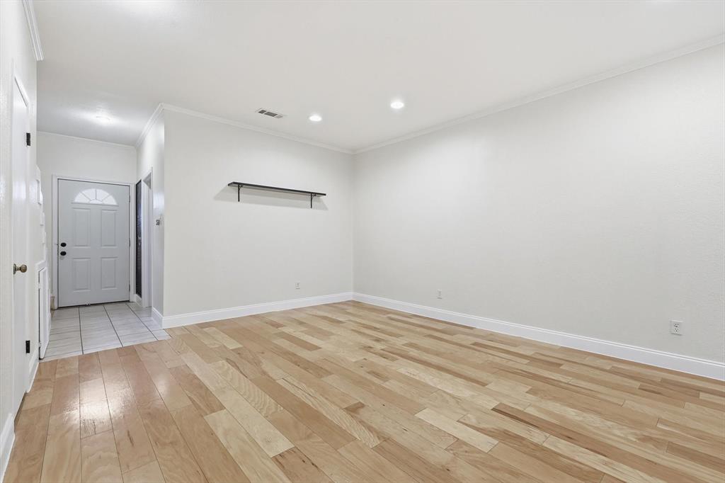 2727 Shelby Condominium - Residential