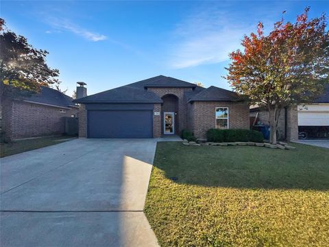 A home in Lake Dallas