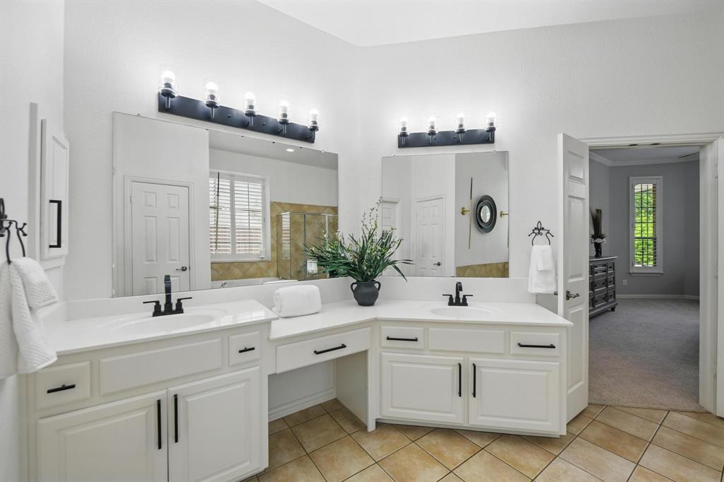 Flower Mound, Texas 75022, United States, 4 Bedrooms Bedrooms, ,4 BathroomsBathrooms,Residential,Pending,126172