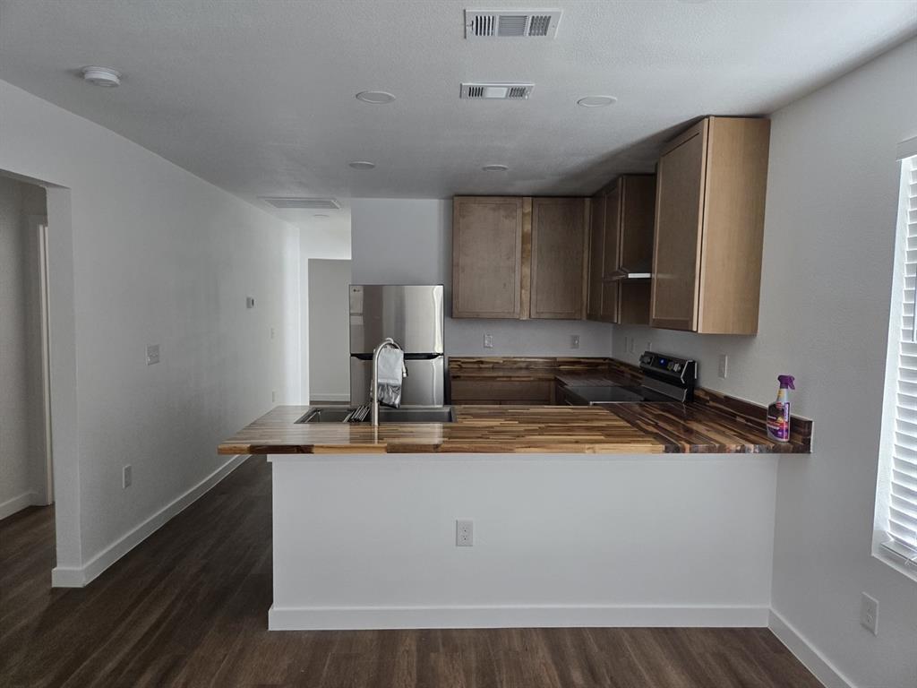 CENTRAL FINANCE CORP SU - Residential Lease