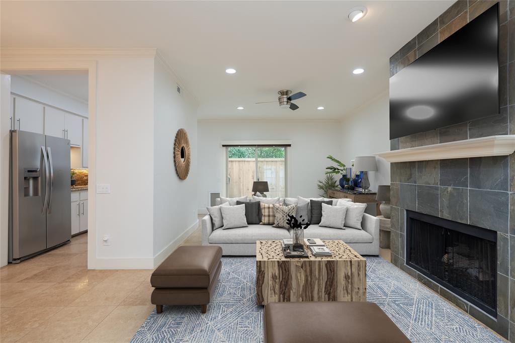 4242 Travis Street 111