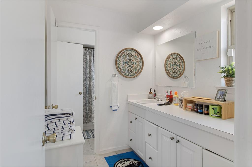 Silvertree Square - Residential