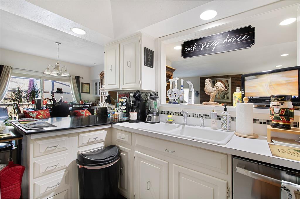 Silvertree Square - Residential