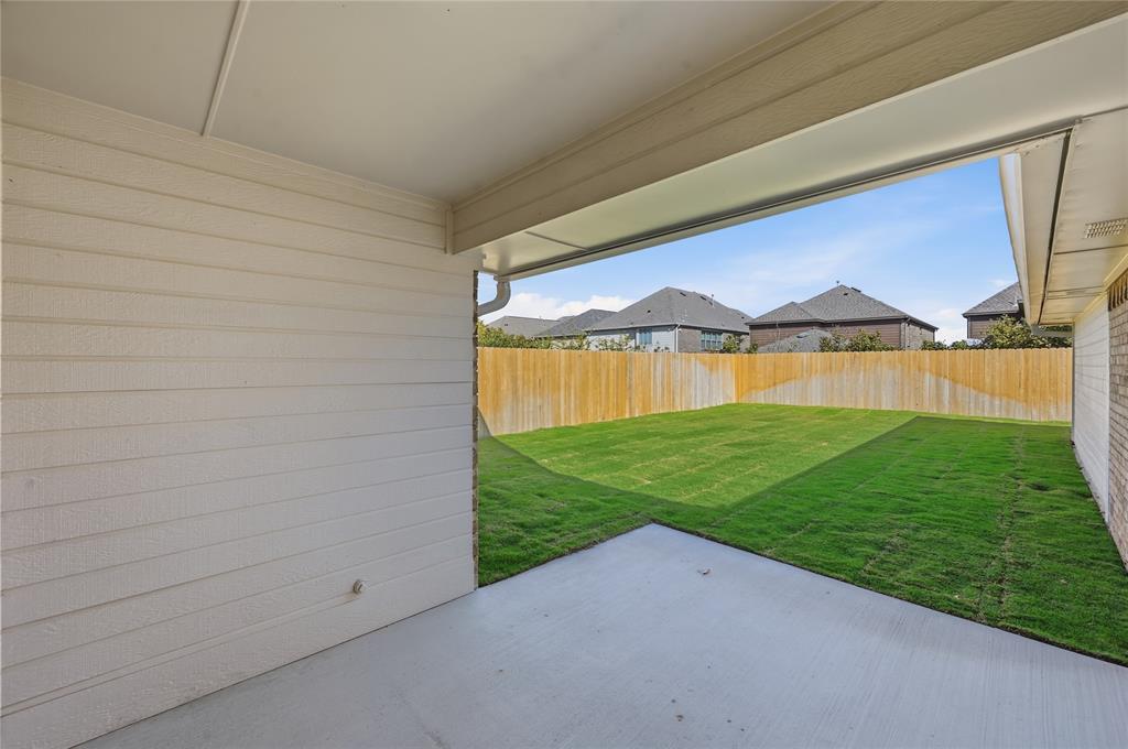 Irving, Texas 75038, United States, 3 Bedrooms Bedrooms, ,3 BathroomsBathrooms,Residential,Pending,245932