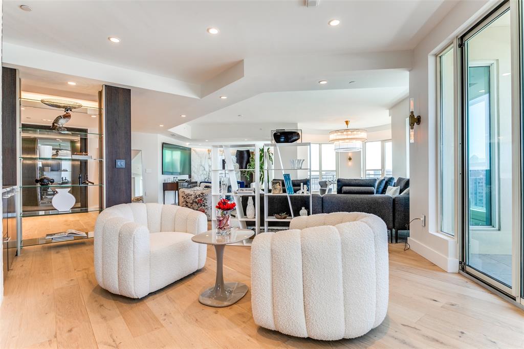 Mayfair Turtle Creek Condos - Residential