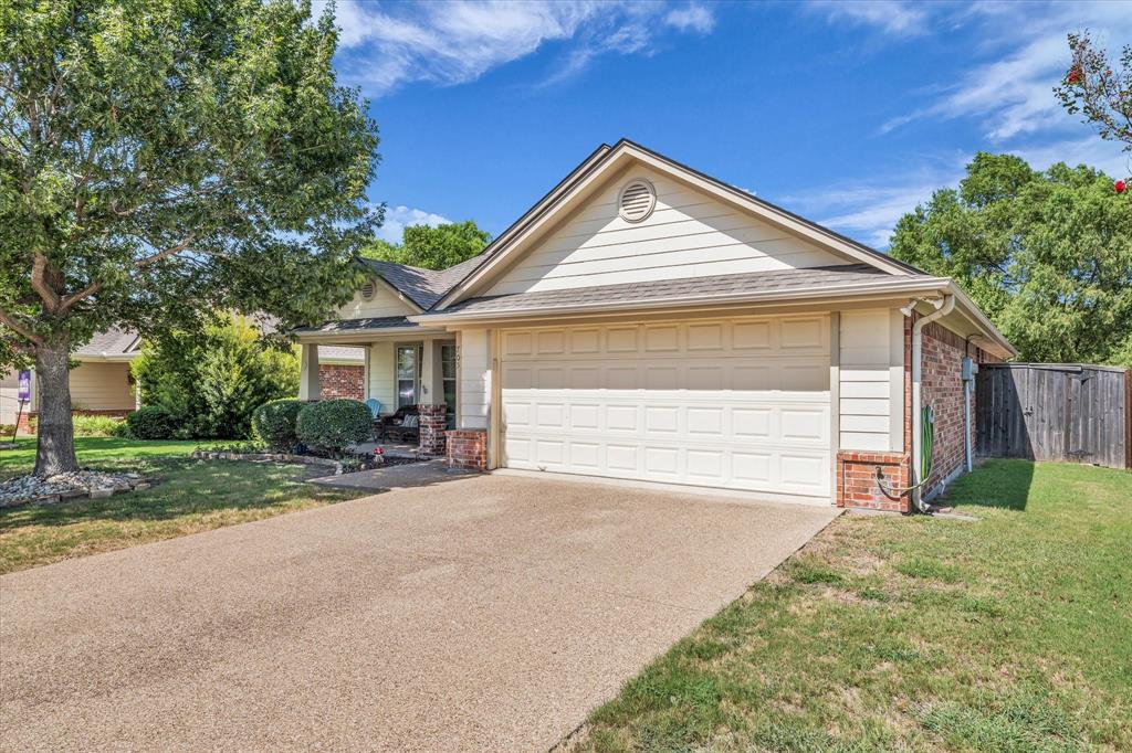 705 Heston Circle