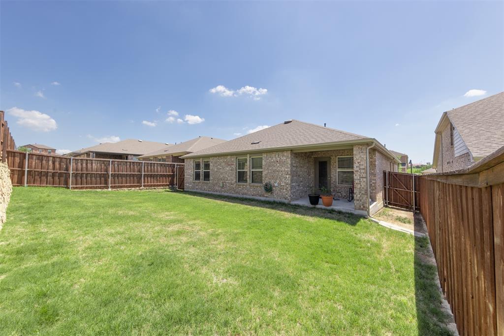 Chalk Hill, Ph 1 - Residential Lease