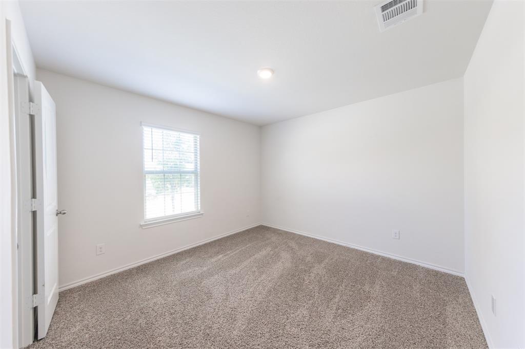 Chalk Hill, Ph 1 - Residential Lease