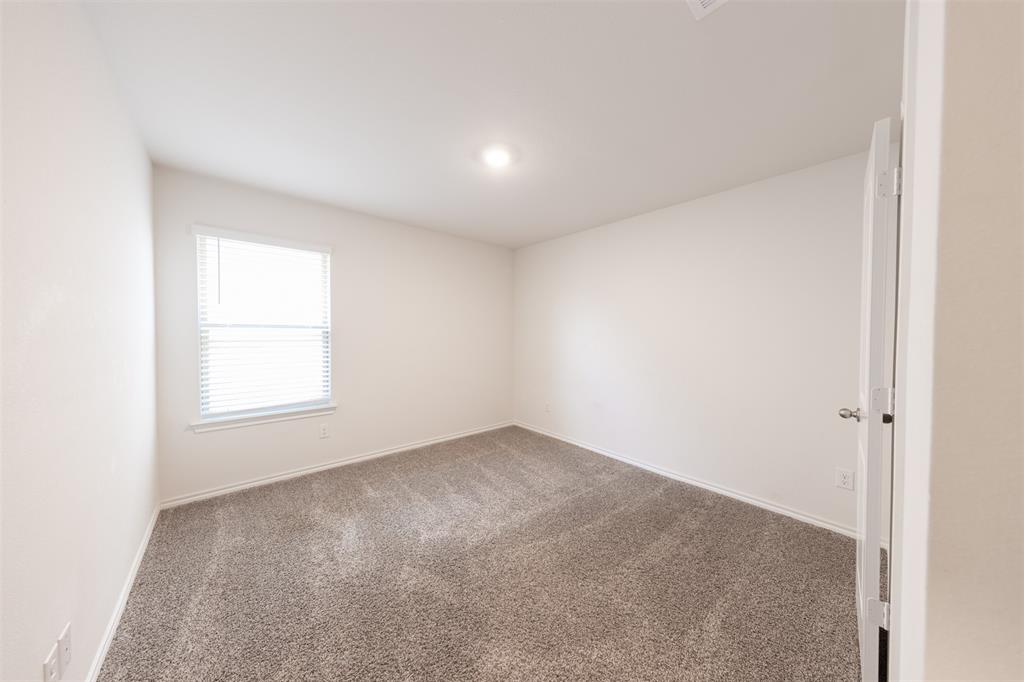 Chalk Hill, Ph 1 - Residential Lease