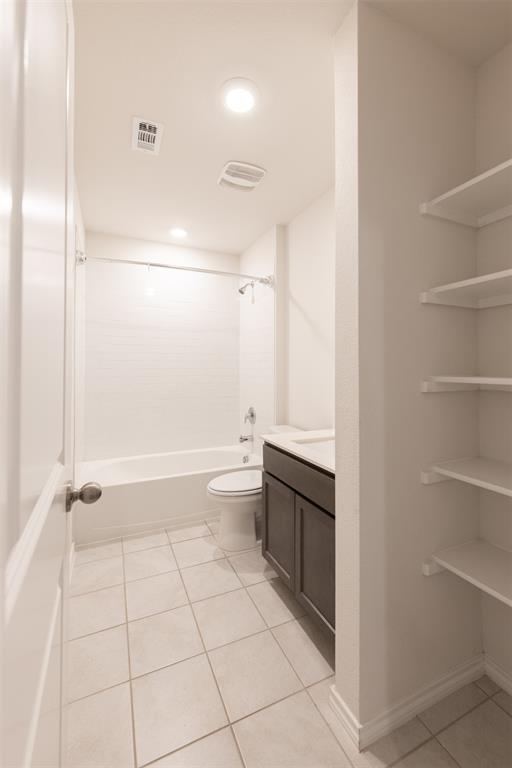 Chalk Hill, Ph 1 - Residential Lease