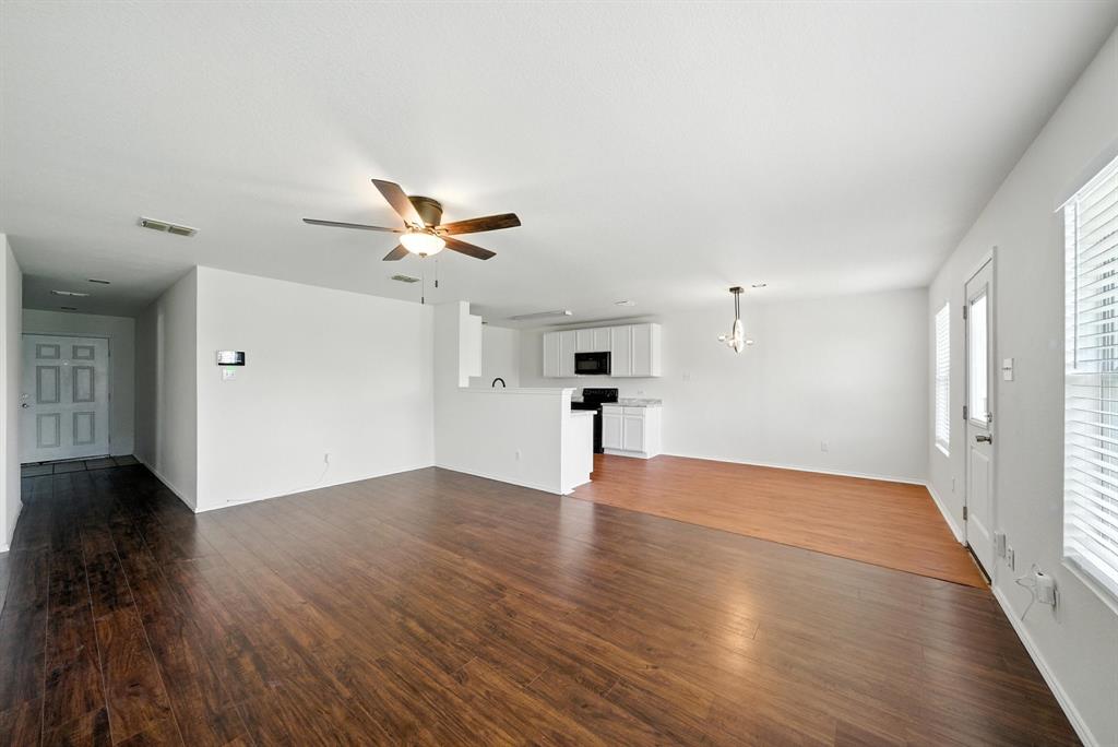 1429 Royal Meadows Trail