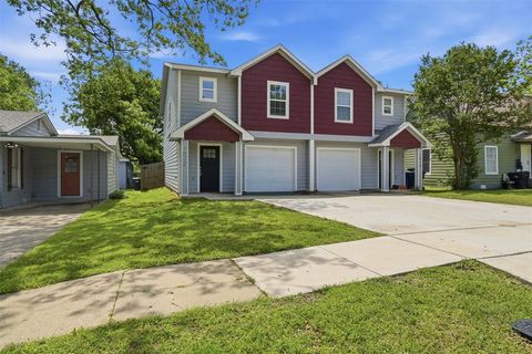 Photo of 1022 W Shepherd Street #1022, Denison, TX 75020 (MLS # 21252393)