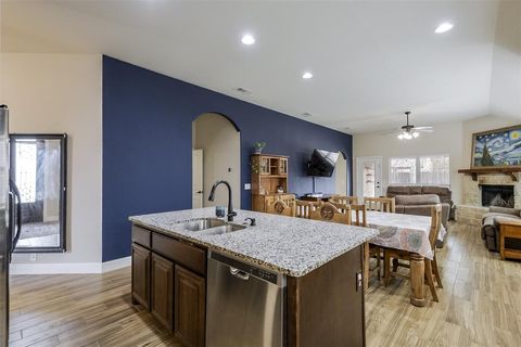 Tiny photo for 118 Gateway Drive, Alvarado, TX 76009 (MLS # 21196935)