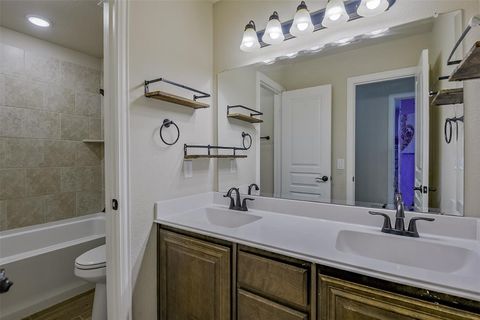 Tiny photo for 118 Gateway Drive, Alvarado, TX 76009 (MLS # 21196935)