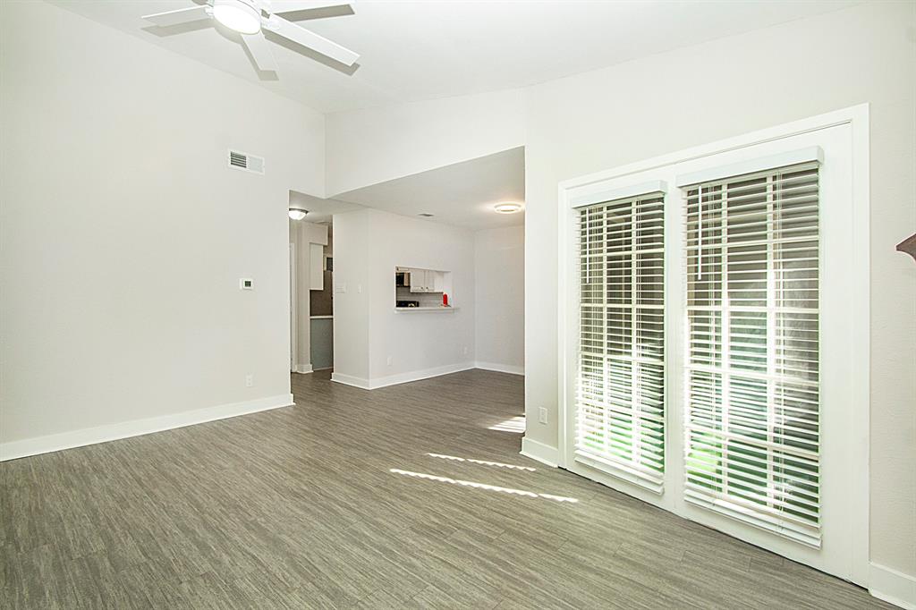 Chasewood Oaks Condo - Residential
