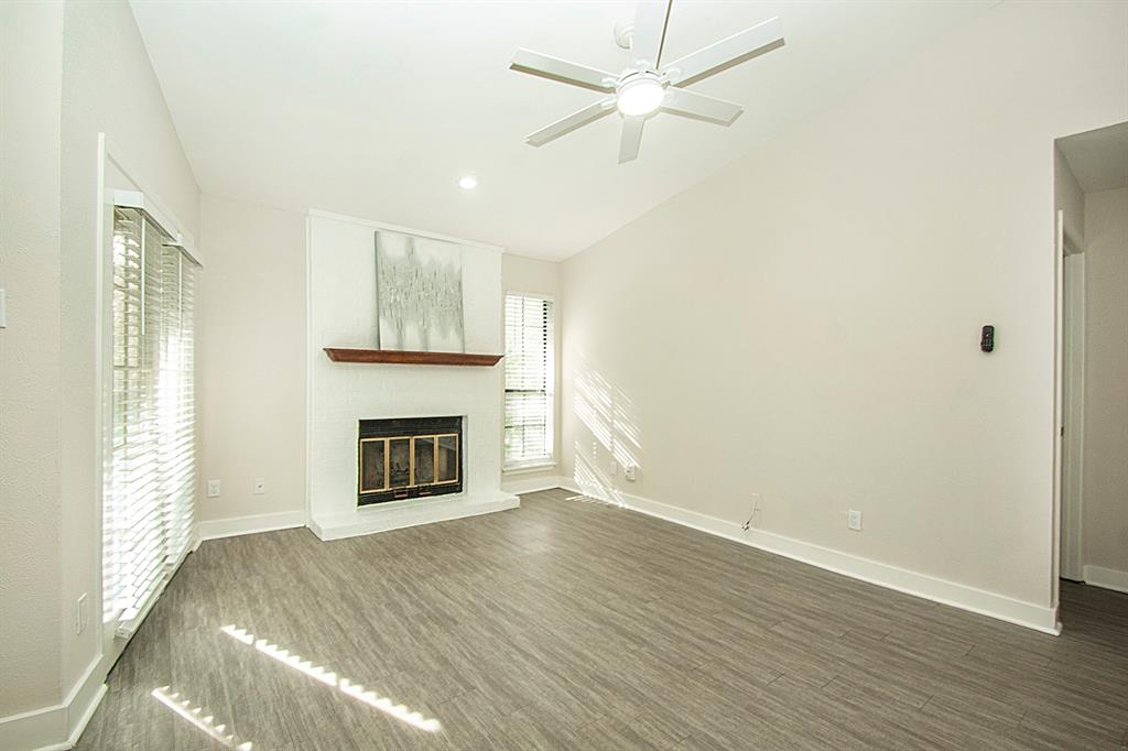 Chasewood Oaks Condo - Residential