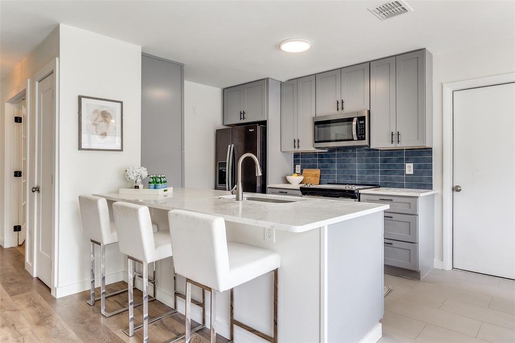 BROOKHAVEN ESTATES 7 - Residential