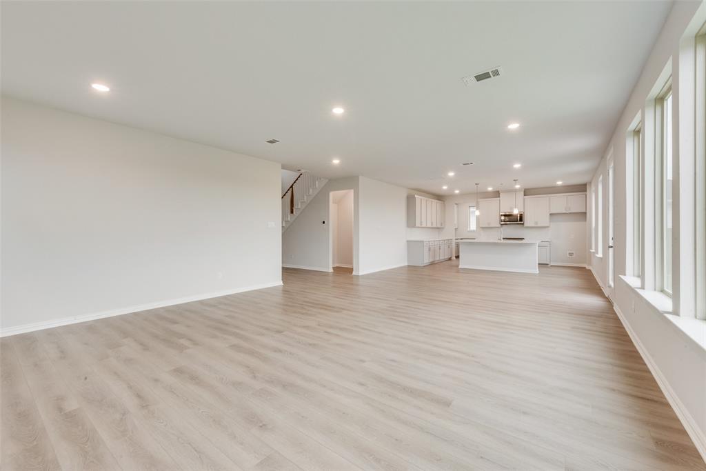 CREEKSIDE PH V - Residential