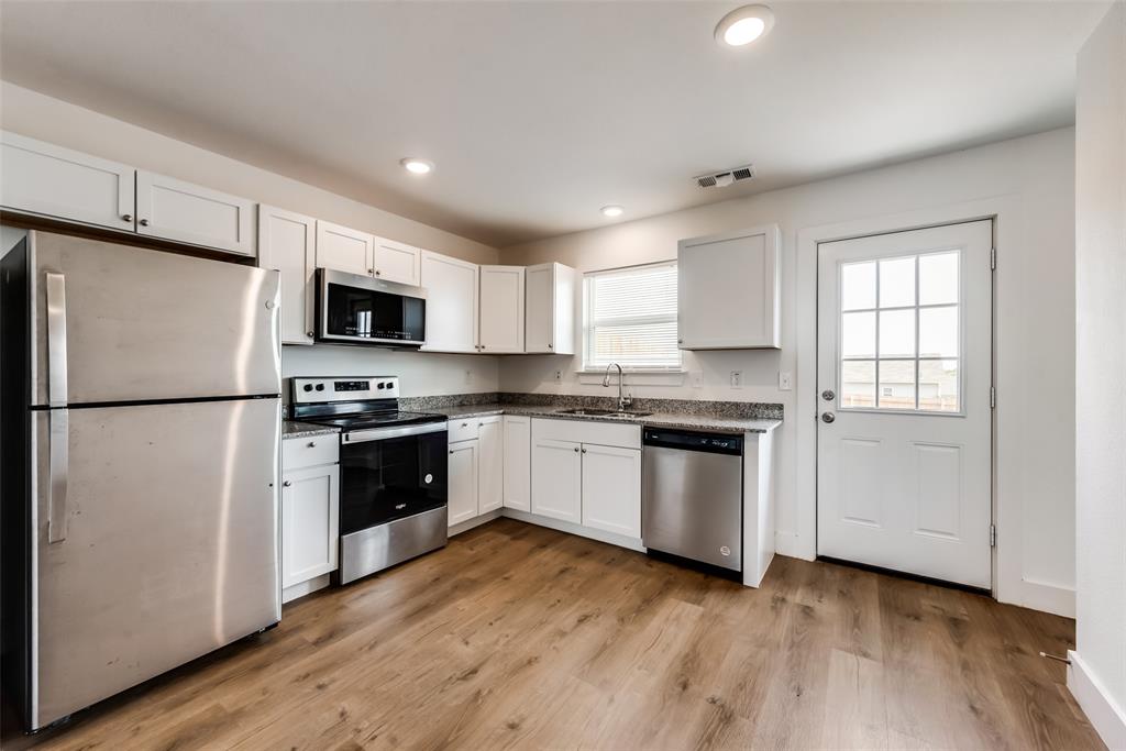 Satellite City U1 - Residential Lease