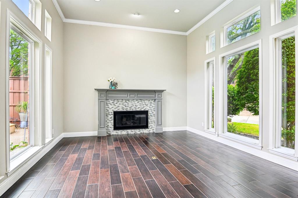 6643 Gretchen Lane