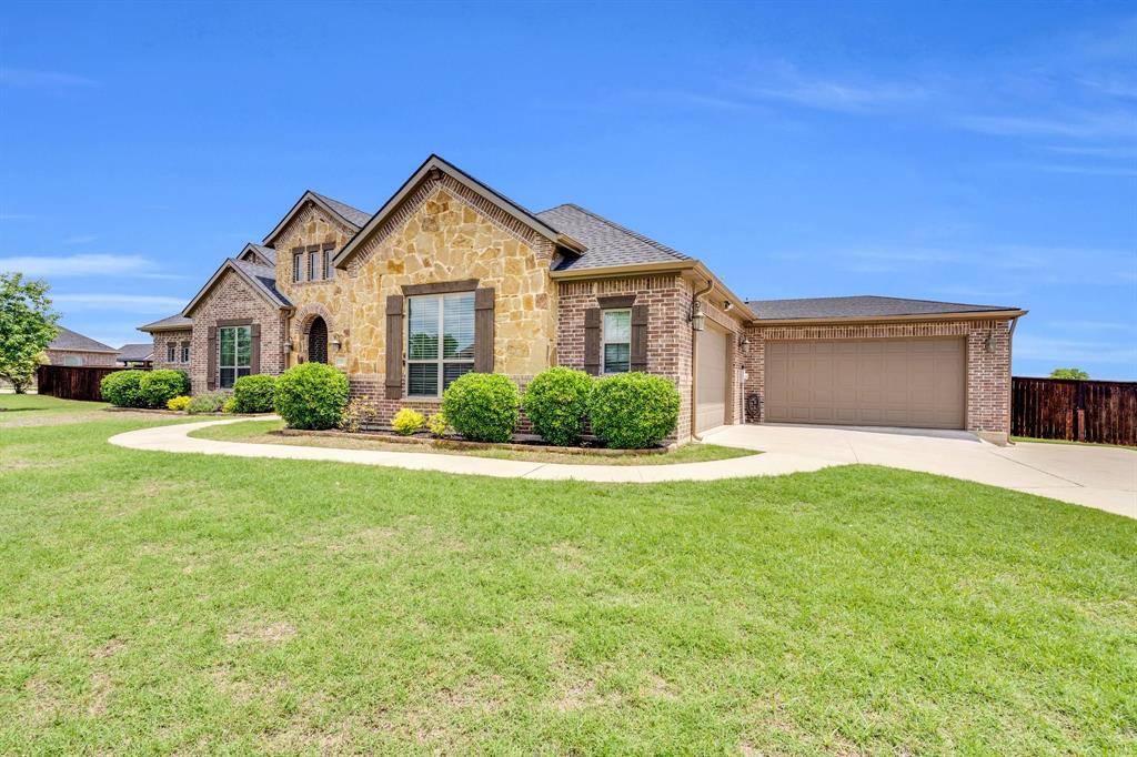 102 Willowbrook Drive
